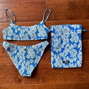Triangl Mica Arizona Leaves Blue and White Bikini - Size Small